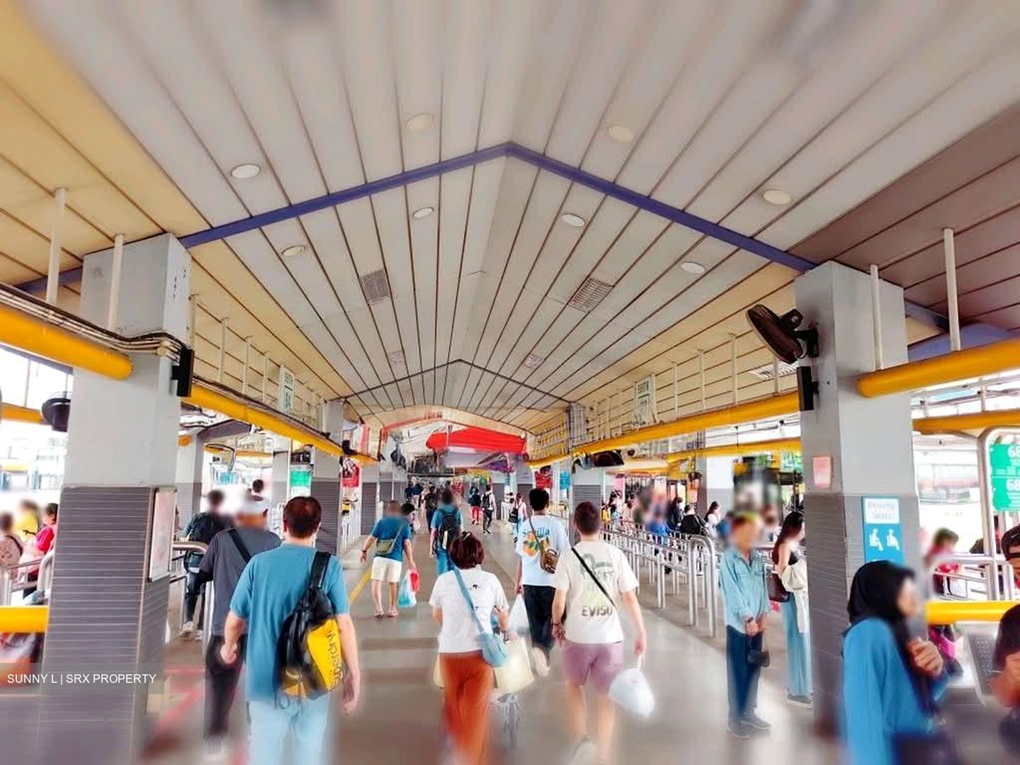 Tampines Central 1 (D18), Retail #568091681